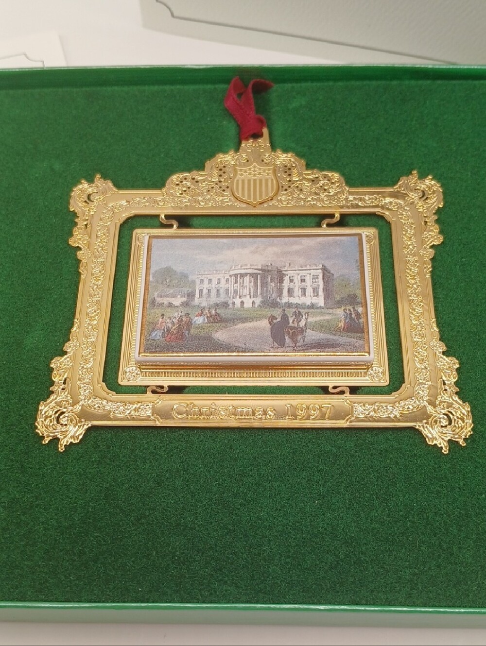 White House Christmas 1997 Ornament READ
